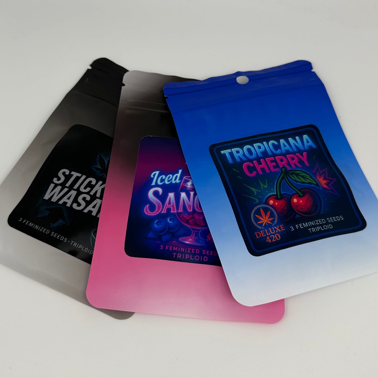 tropicana cherry, iced sangria und sticky wasabi seedpacks gefächert